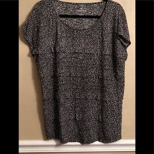 Liz Claiborne size 1x black&white s/sleeve shirt